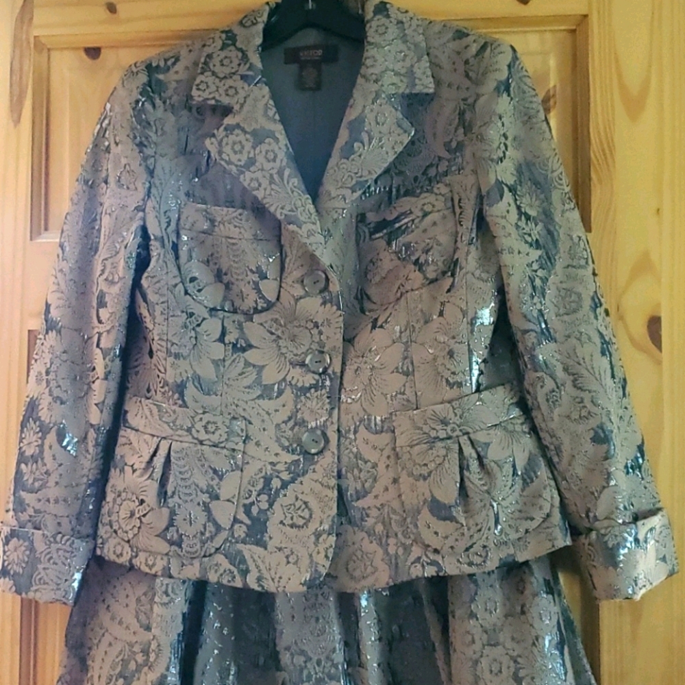 Metallic Jacquard Skirt Suit